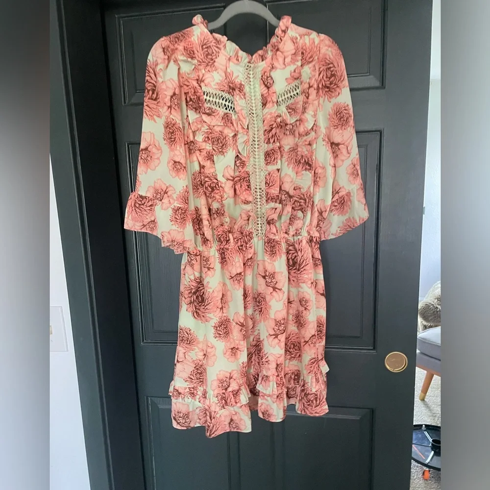 Dress - Picture 5 of 5